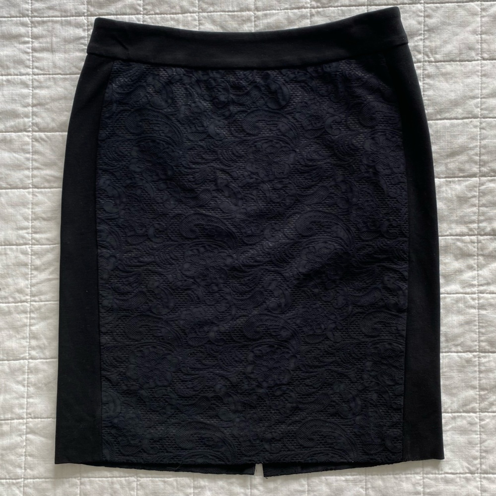 Black Lace Pencil Skirt with stretch Size Large